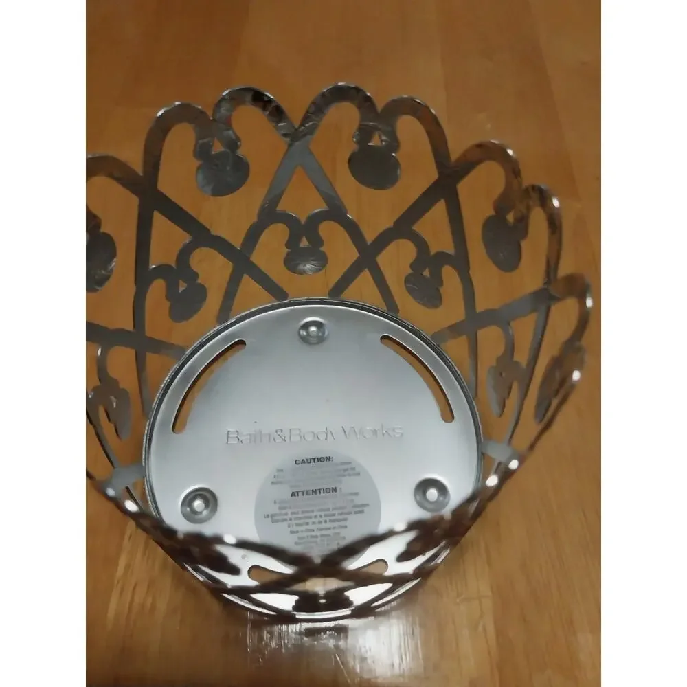 Bath & Body Works Christmas Candy Cane Metal Candle Holder Polished Seasonal - Picture 3 of 3